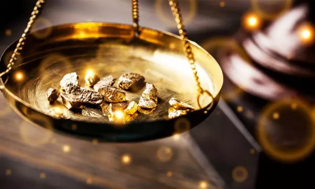 Oil and gold swing on fresh de‑escalation headlines as conflict enters week 12